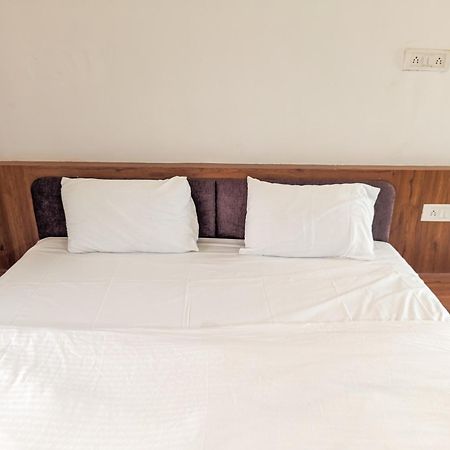 Samrat Homestay Garudeshwar Екстер'єр фото