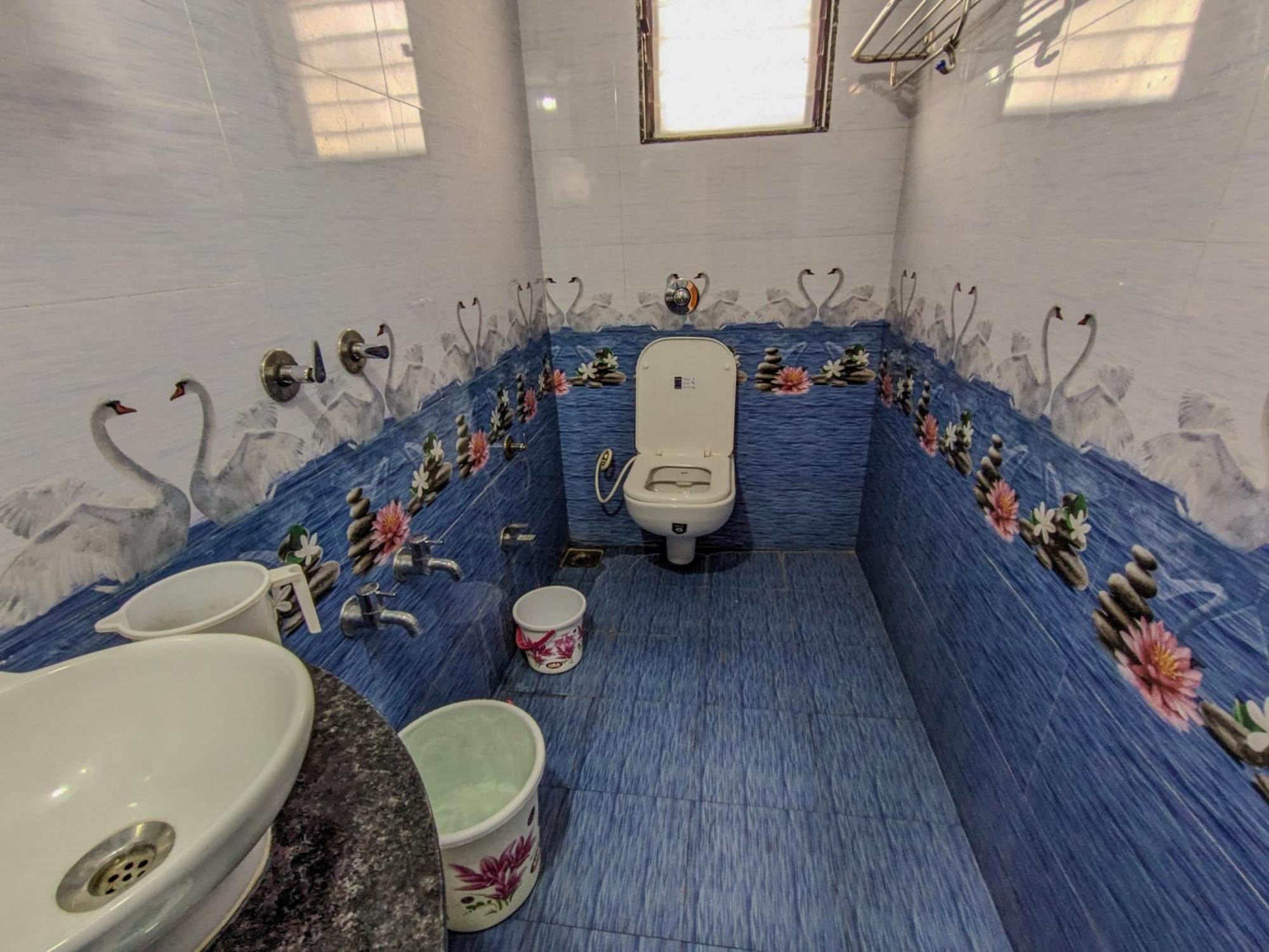 Samrat Homestay Garudeshwar Екстер'єр фото